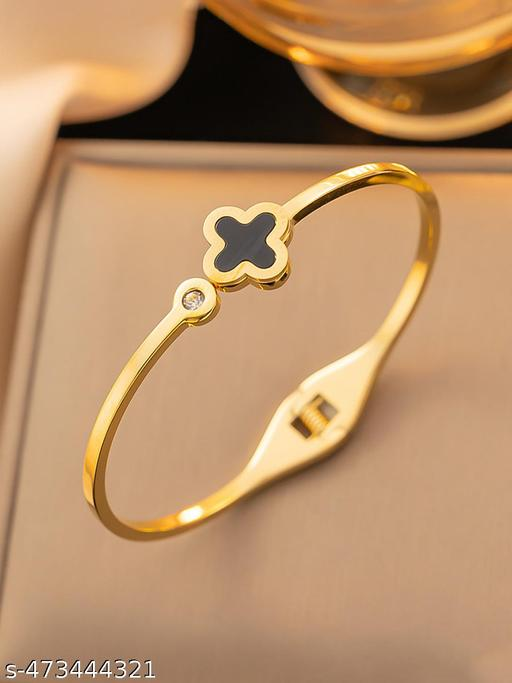 Elegant Gold-Tone bangle